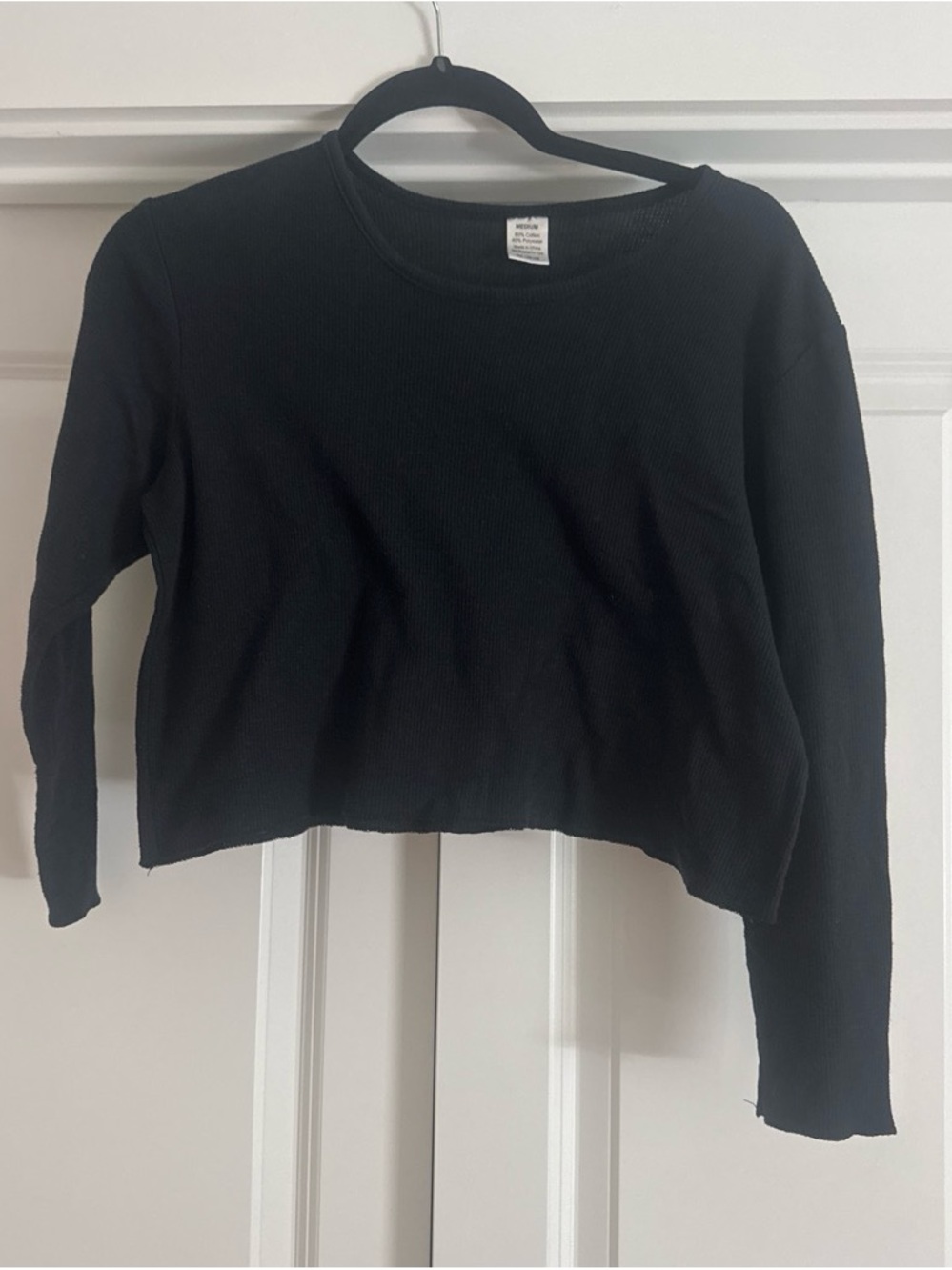 Woven Black Long-Sleeve Ribbed Crop Top - Unknown Brand